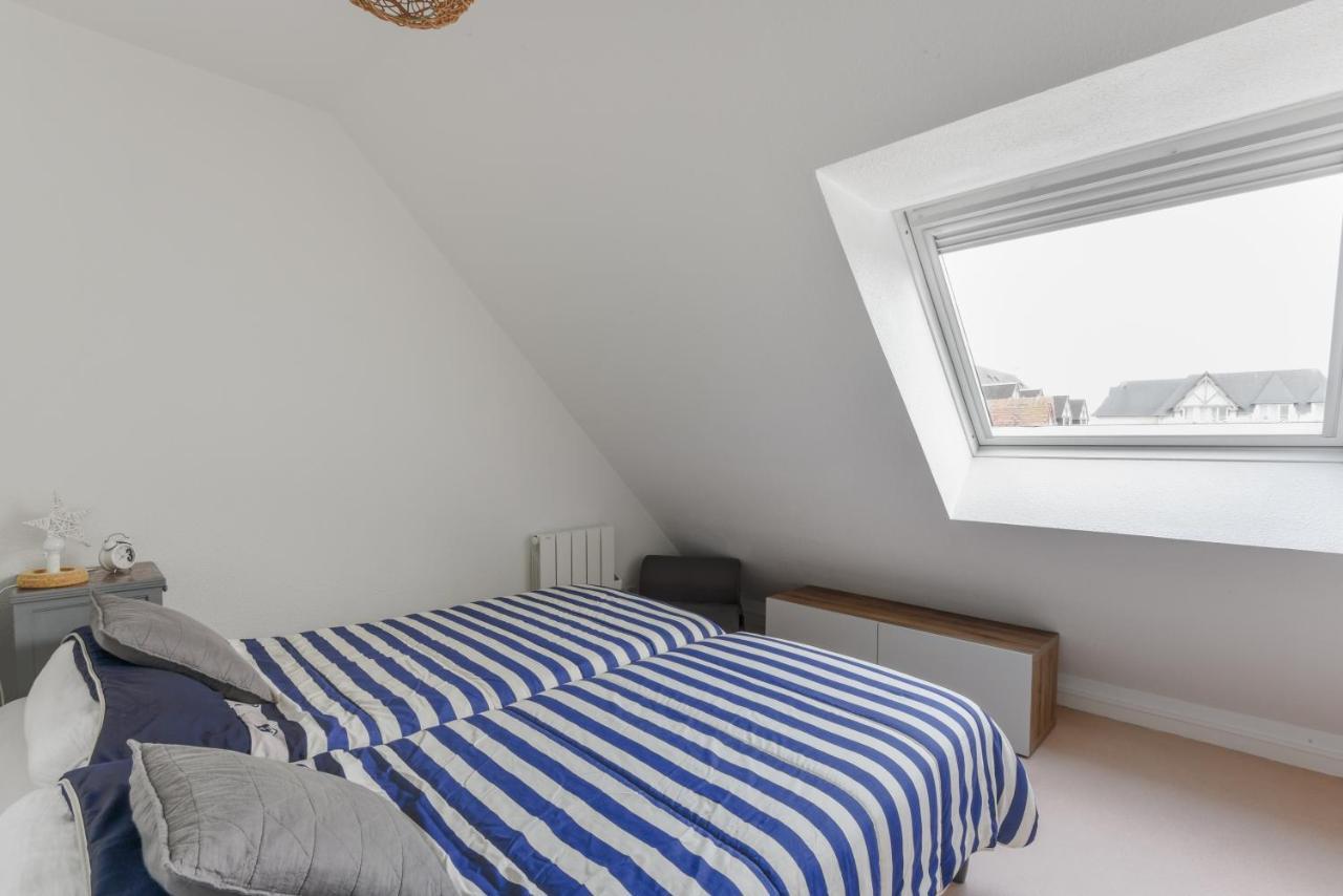 Le Voilier Courseulles-sur-Mer Exterior foto